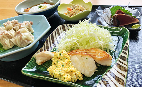 ビジネス旅館日章食事