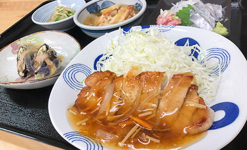 ビジネス旅館日章食事