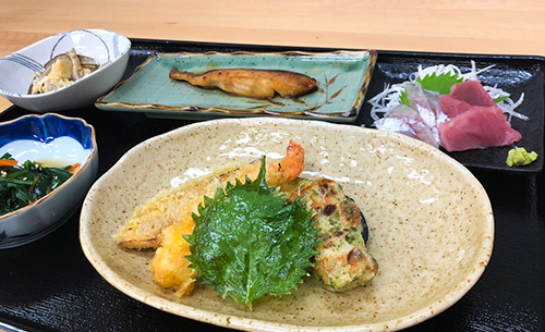 ビジネス旅館日章食事