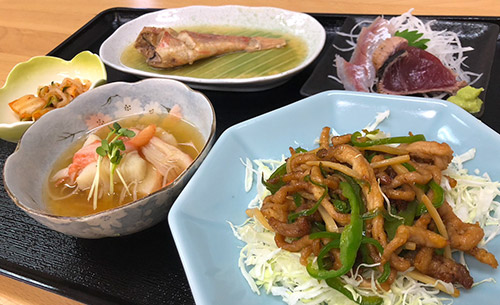 ビジネス旅館日章食事